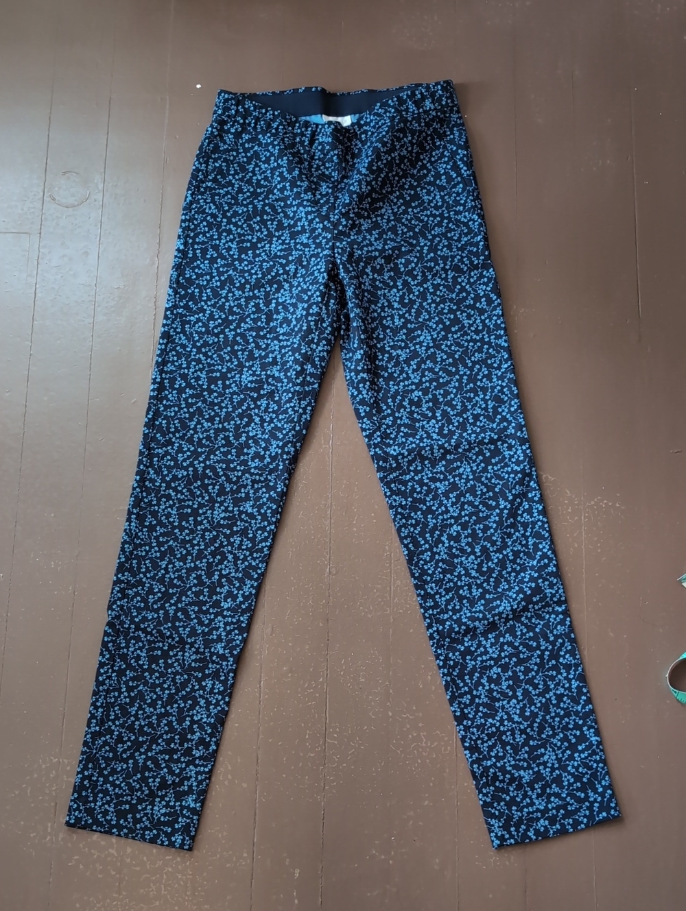 J. Jill Blue Ditsy Floral Stretch Slim Leg Pants Size 4 Tall - Picture 3 of 6